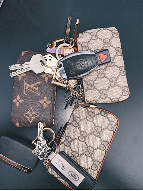 louis vuitton coin card holder fake|louis vuitton keychain card holder.